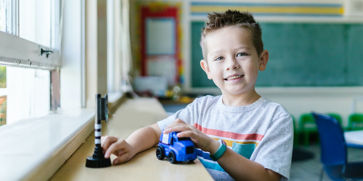 HOW CAN I KEEP HEAD LICE OUT OF MY CLASSROOM? My Hair Helpers Natural Head Lice Products